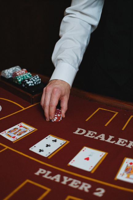 The Real Math Behind Slot Volatility (And Why It Matters)